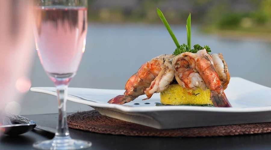 seafood restaurant in kottayam, seafood restaurant in kochi, seafood bucket kochi, seafood bucket kottayam